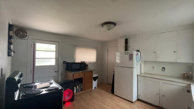 Photo - SPACIOUS 4 BEDROOM HOME READY TO WELCOME YOU