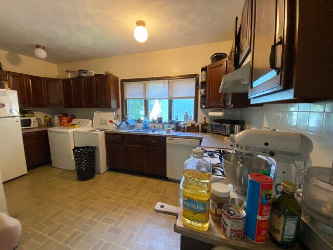Photo - 27 Victoria St Unit 2