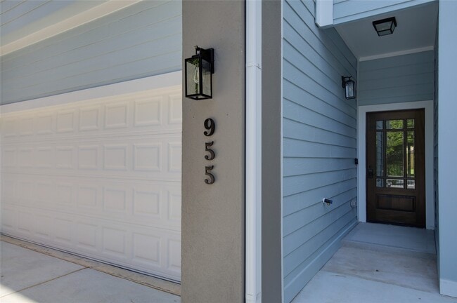 Photo - 955 Ringold St