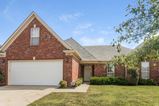 Building Photo - 8390 Pinnacle Dr Rental