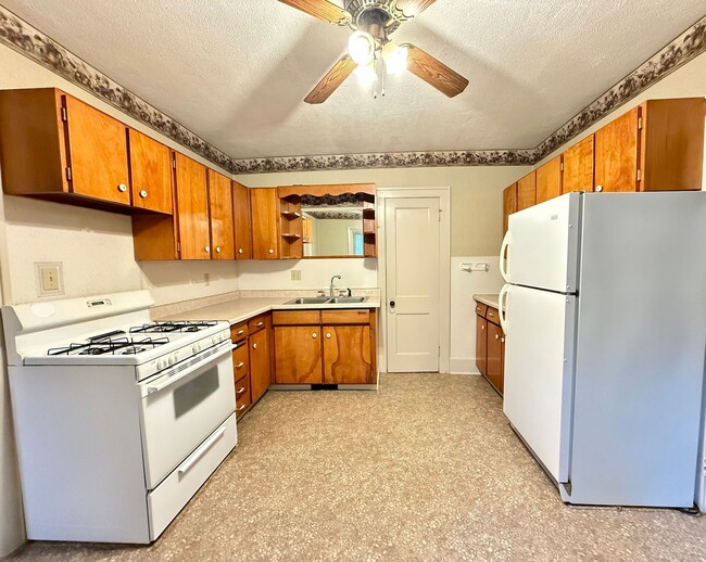 Photo - meh Unit Apt 4