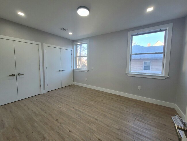 Photo - 205 Mt Vernon Ave Unit 102