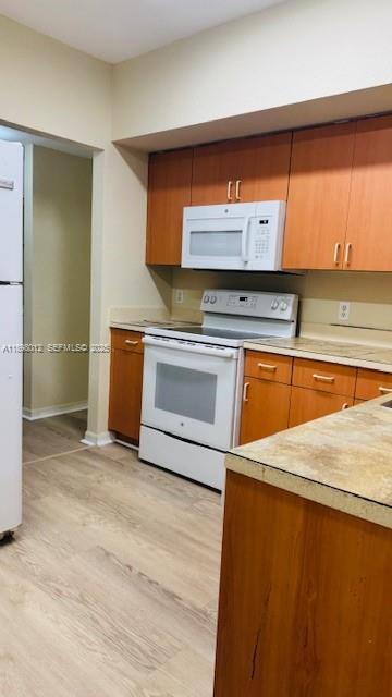 Photo - 1806 Belmont Ln Unit 1806