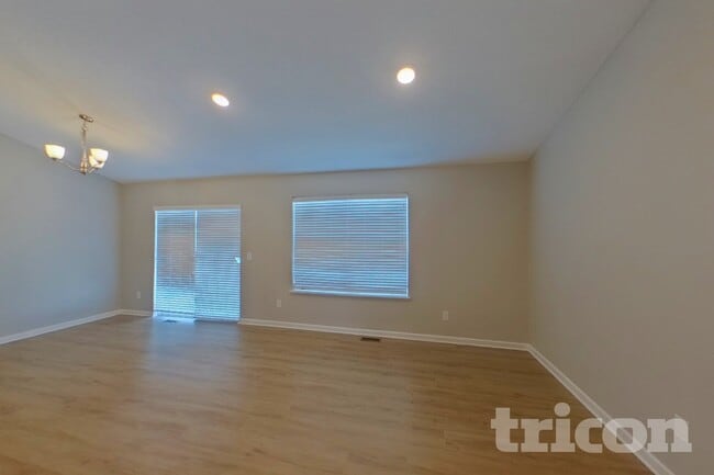 15225 Emory Ave