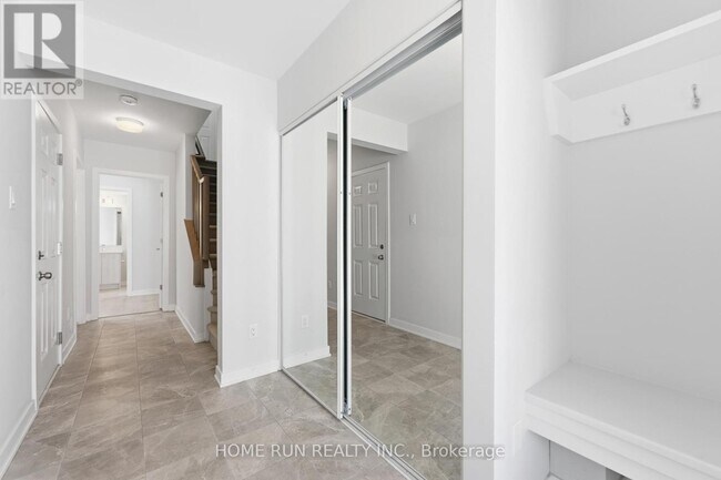 Photo - 752 Kinstead Private