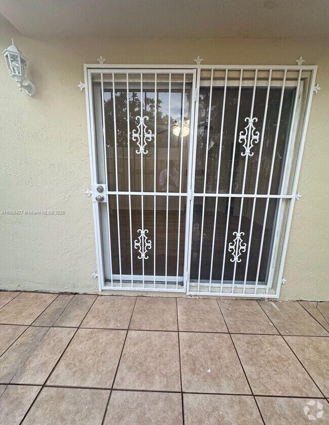 Building Photo - 12828 SW 267th St Unit 1 Rental