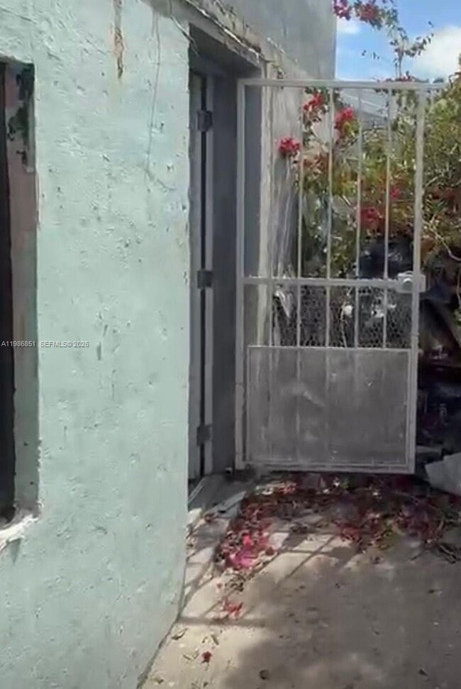 Photo - 1212 SW 7th Ave Unidad 1