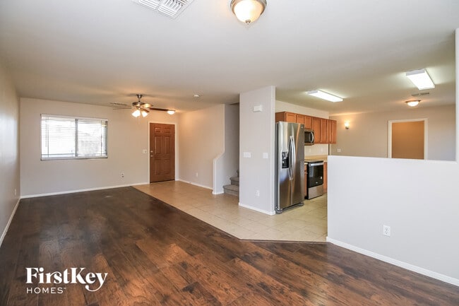 Photo - 1858 E Omega Dr