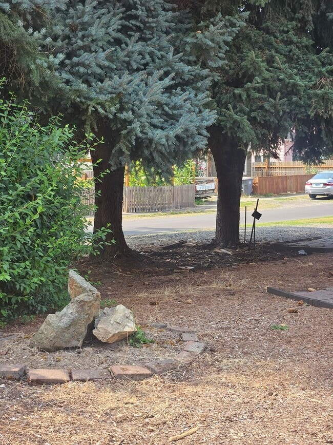 Photo - Spacious 3 bedroom 2.5 bath in Hillsboro