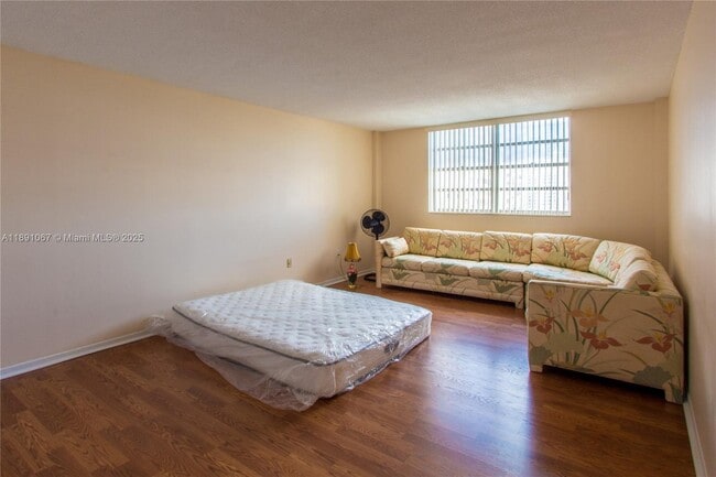 Photo - 1833 S Ocean Dr Unit 906