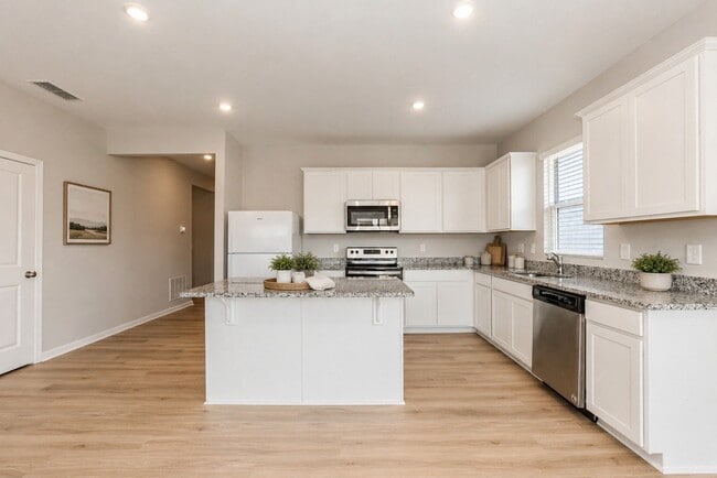 Photo - 1613 Arapahoe Ridge Dr