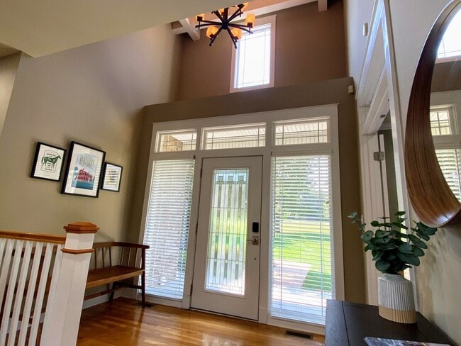 Photo - 109 Lantern Trail