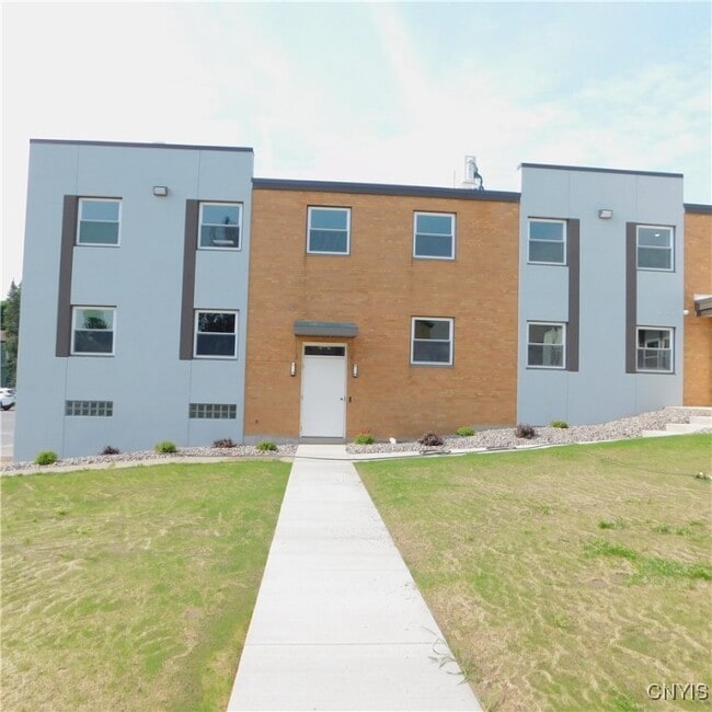Building Photo - 413 S Main St Rental