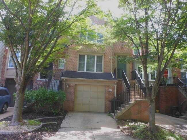 Building Photo - 127 Swarthmore Ave