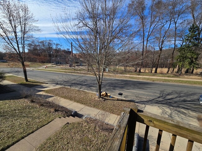 Photo - 1215 Fairway St