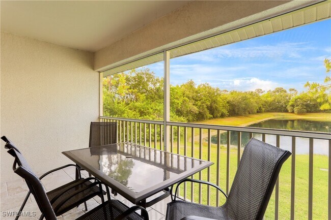 Building Photo - 337 Robin Hood Cir Unit 204