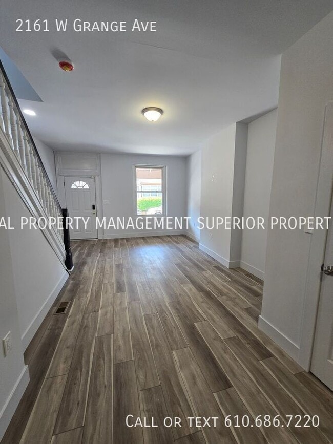 Photo - 2161 W Grange Ave