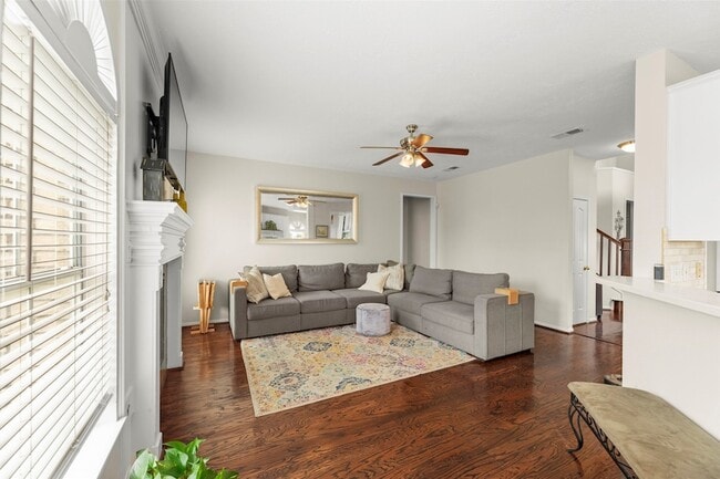 Photo - 44 Parkway Pl