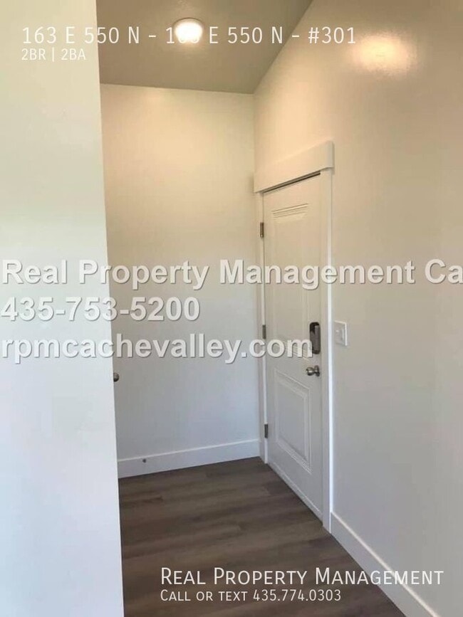 Photo - 163 E 550 N Unit #301