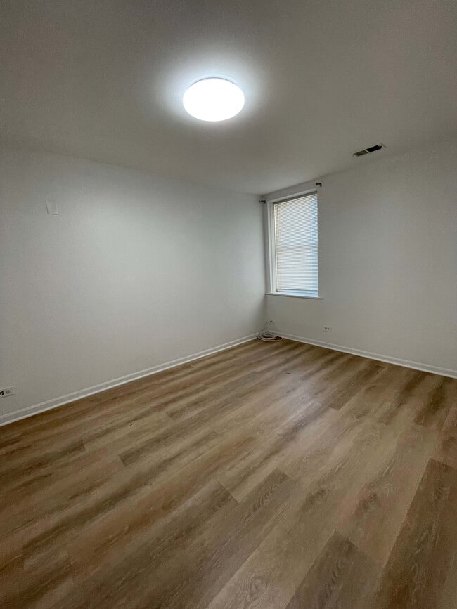 Photo - 3653 N Pulaski Rd Unit 3