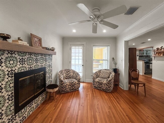 Photo - Beautiful 2-Bedroom Home in Prime Clearwater Location with Spacious Fenced Yard!