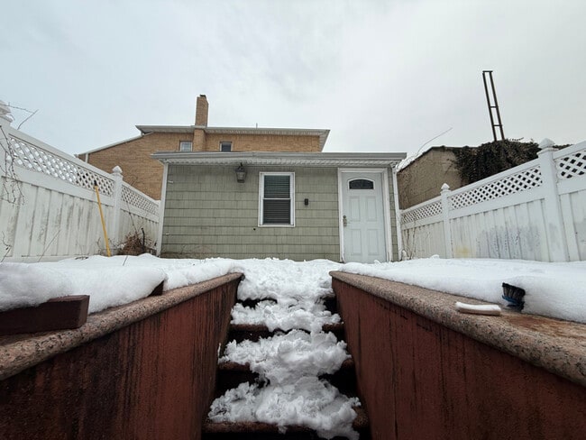 Photo - 47-14 Ditmars Blvd