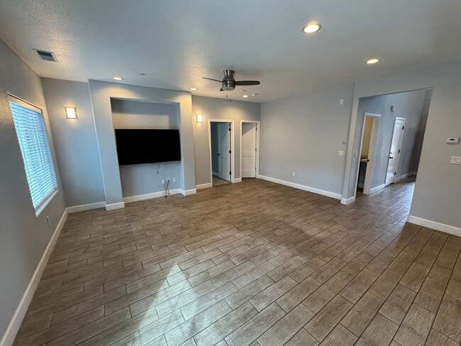 Photo - Oakley 4 bed, 3 bath plus flex room, Cul-d...