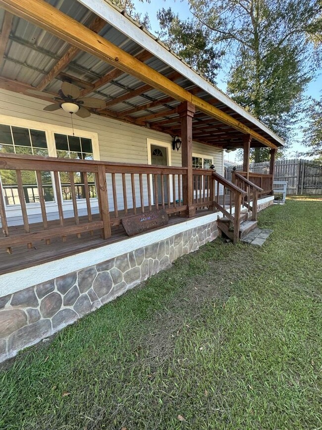 Photo - 16590 Gaskin St