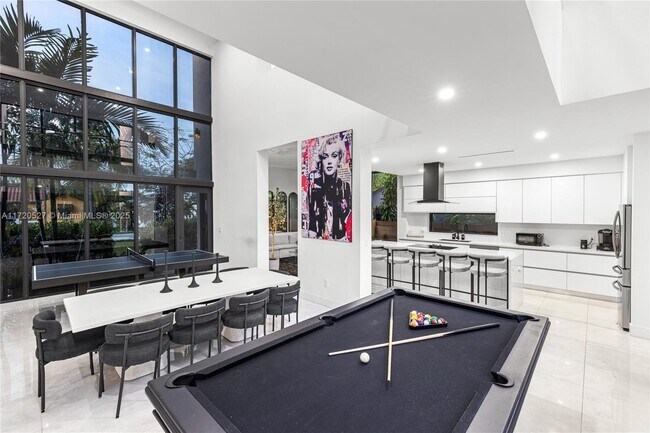 Photo - 3660 SW 12th St