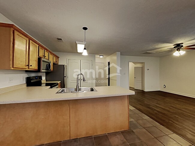 Photo - 1504 Beaconcrest Cir