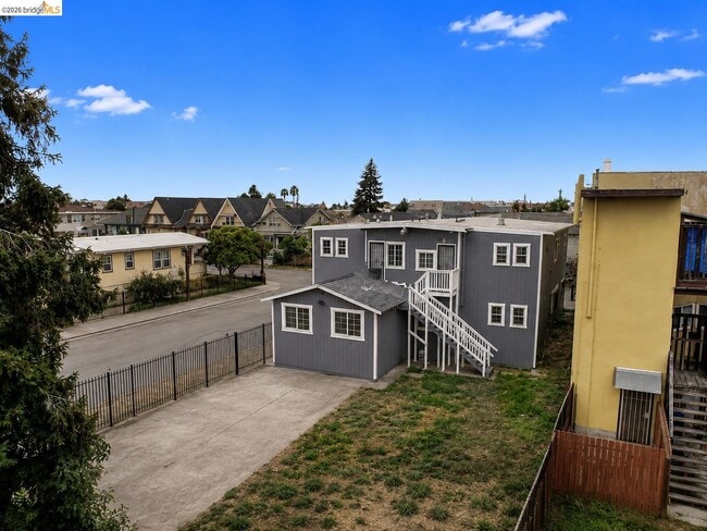 Building Photo - 400 Bissell Ave Unit 400
