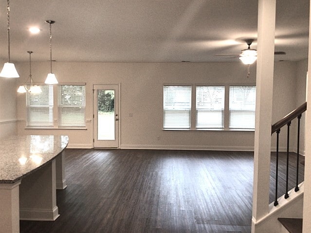 Photo - 104 Stagecoach Ln