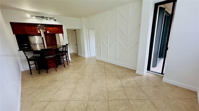 Photo - 540 Brickell Key Dr Unit 300