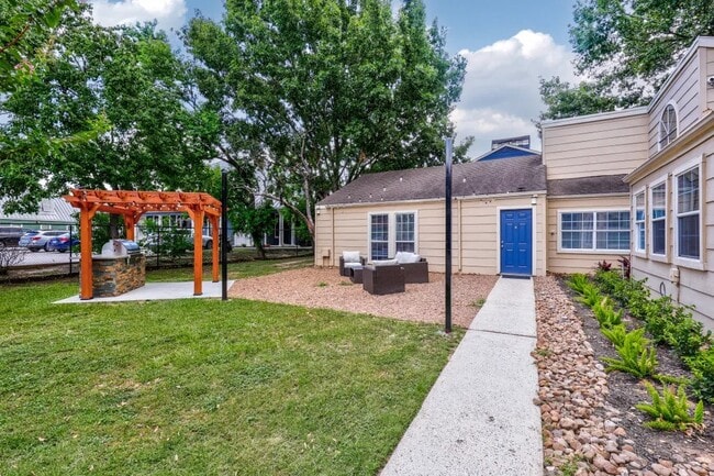 Photo - 1100 Graham Dr Unit 1602