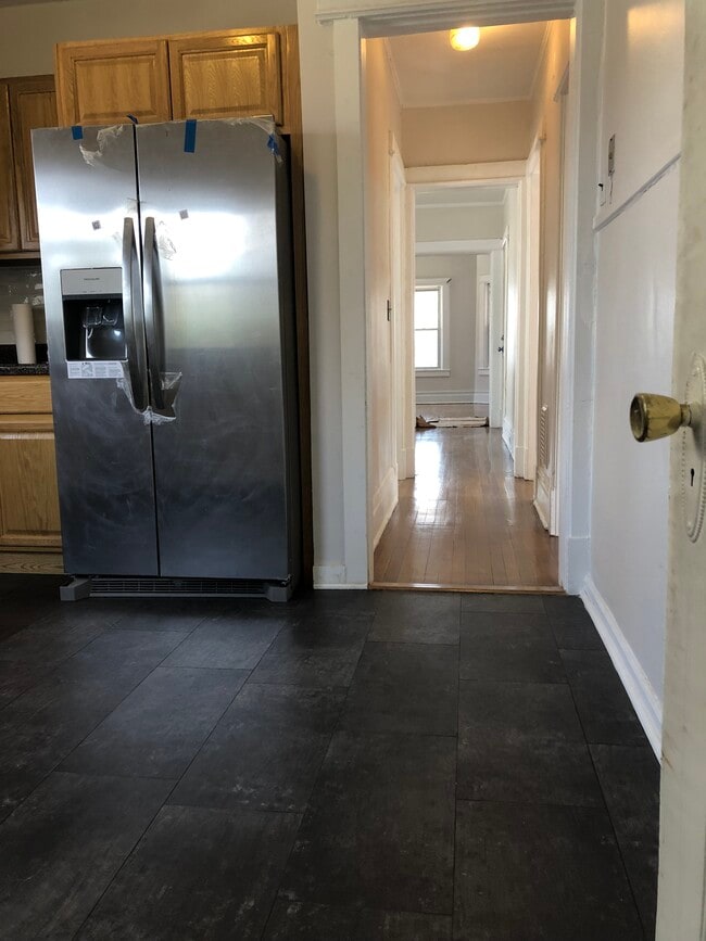 Building Photo - 25 Overlook St Unit 2nd