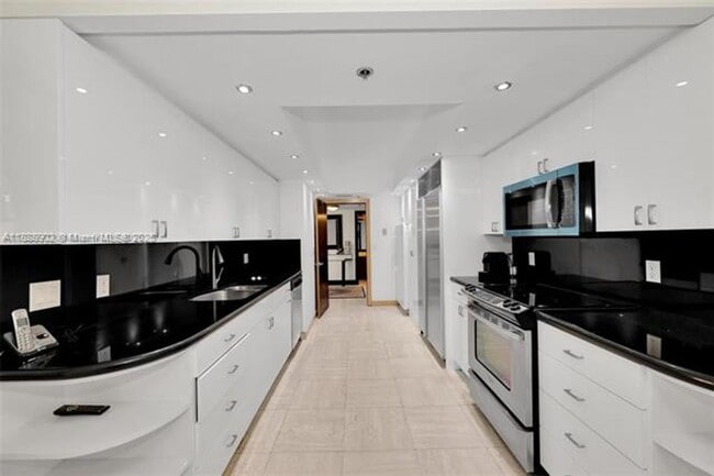 Photo - 10175 Collins Ave Unit 10175 Collins Ave appt 1104