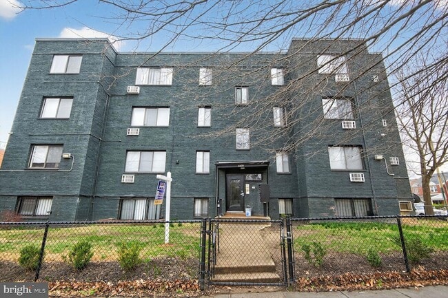 Building Photo - 4430 Martin Luther King Jr Ave SW Unit 103