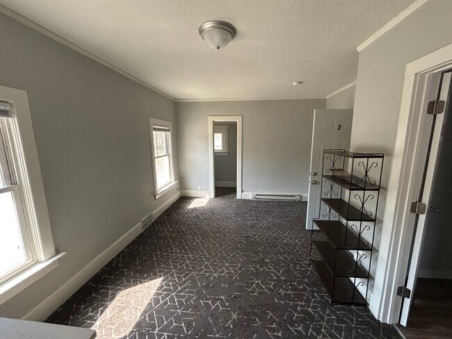 Photo - 702 S Duluth Ave Unidad 2