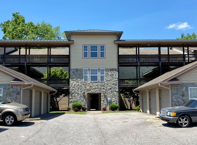 Photo - 1611 Bluffside Dr Townhome