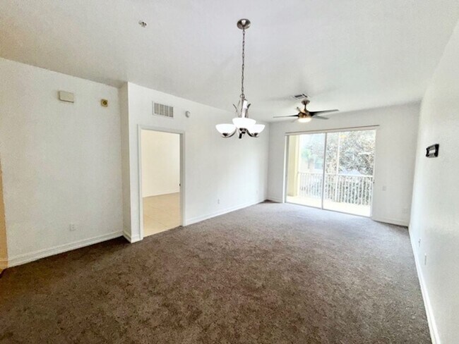 Photo - Orlando - 2 Bedroom, 2 Bathroom -  $1,750.00