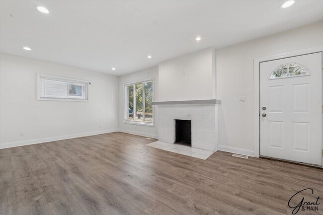 Photo - $1300 - Renovated 3 Bedroom