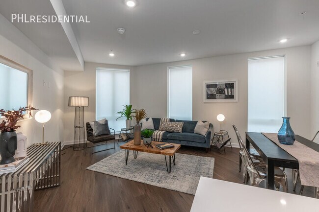 Photo - 1836 E York St Unit #2