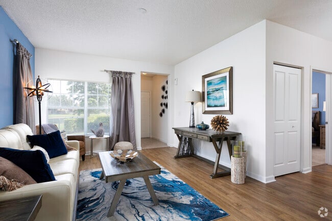 2BR, 2BA - 1,111SF - Living Room - The Preserve at Longleaf