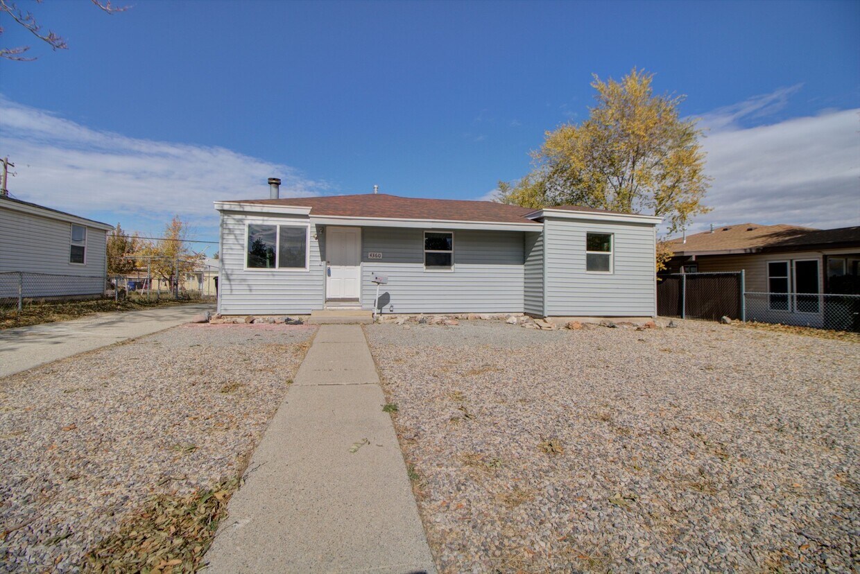Pet Friendly Kearns Home - Pet Friendly Kearns Home