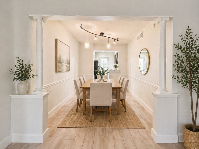 Dining Room leading into Kitchen