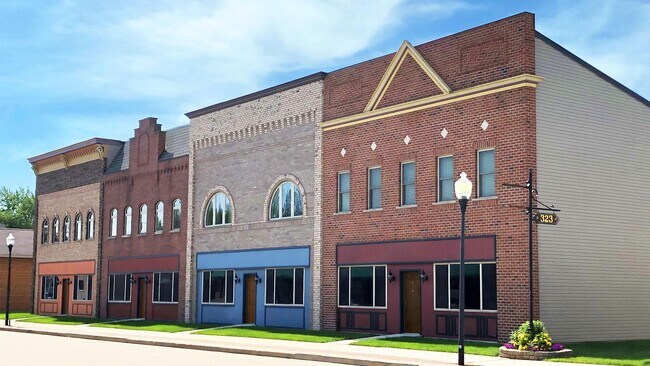 Photo - 323 W Main St