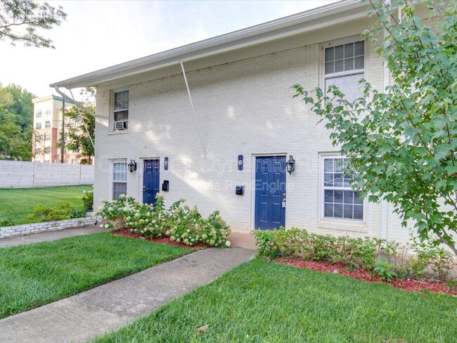 Building Photo - 325 S Gardner Ave Unit 6