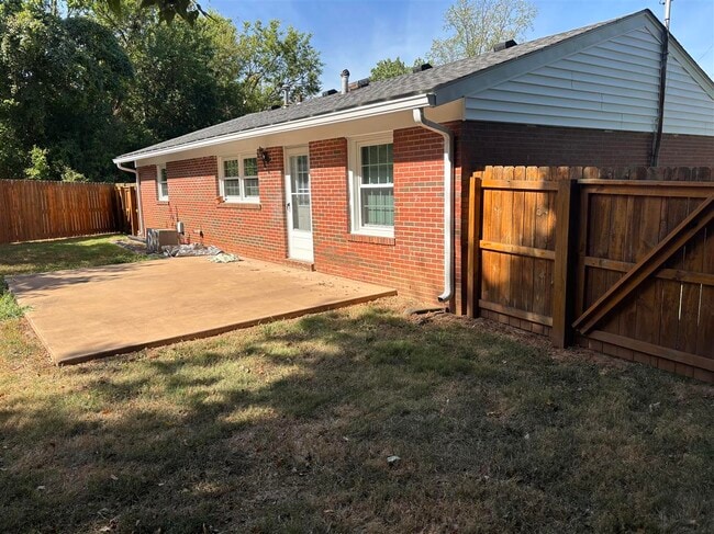 Photo - 1430 Clayton Ct