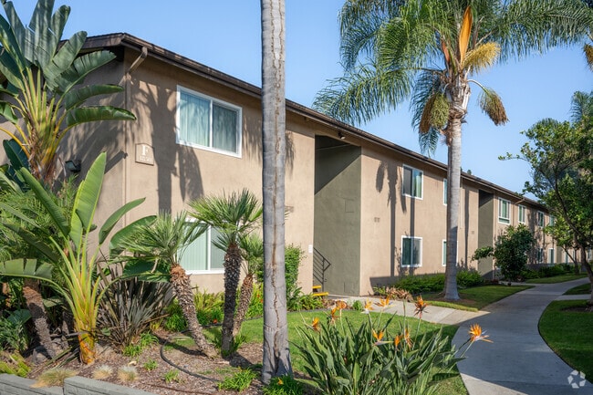 Idylwood Apartments