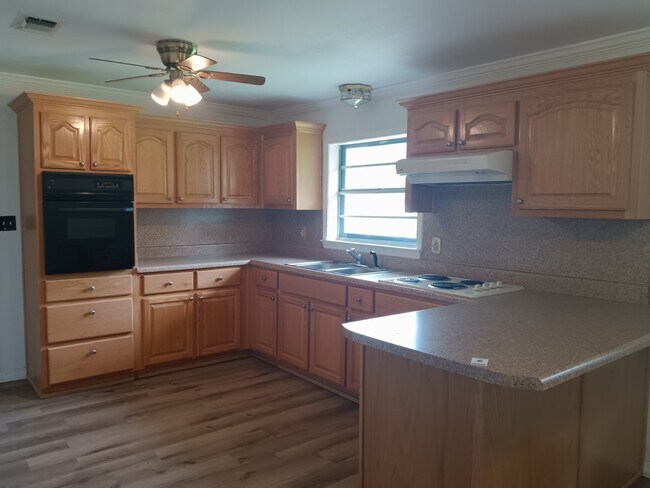 Photo - 7159 Whirlybird Ave